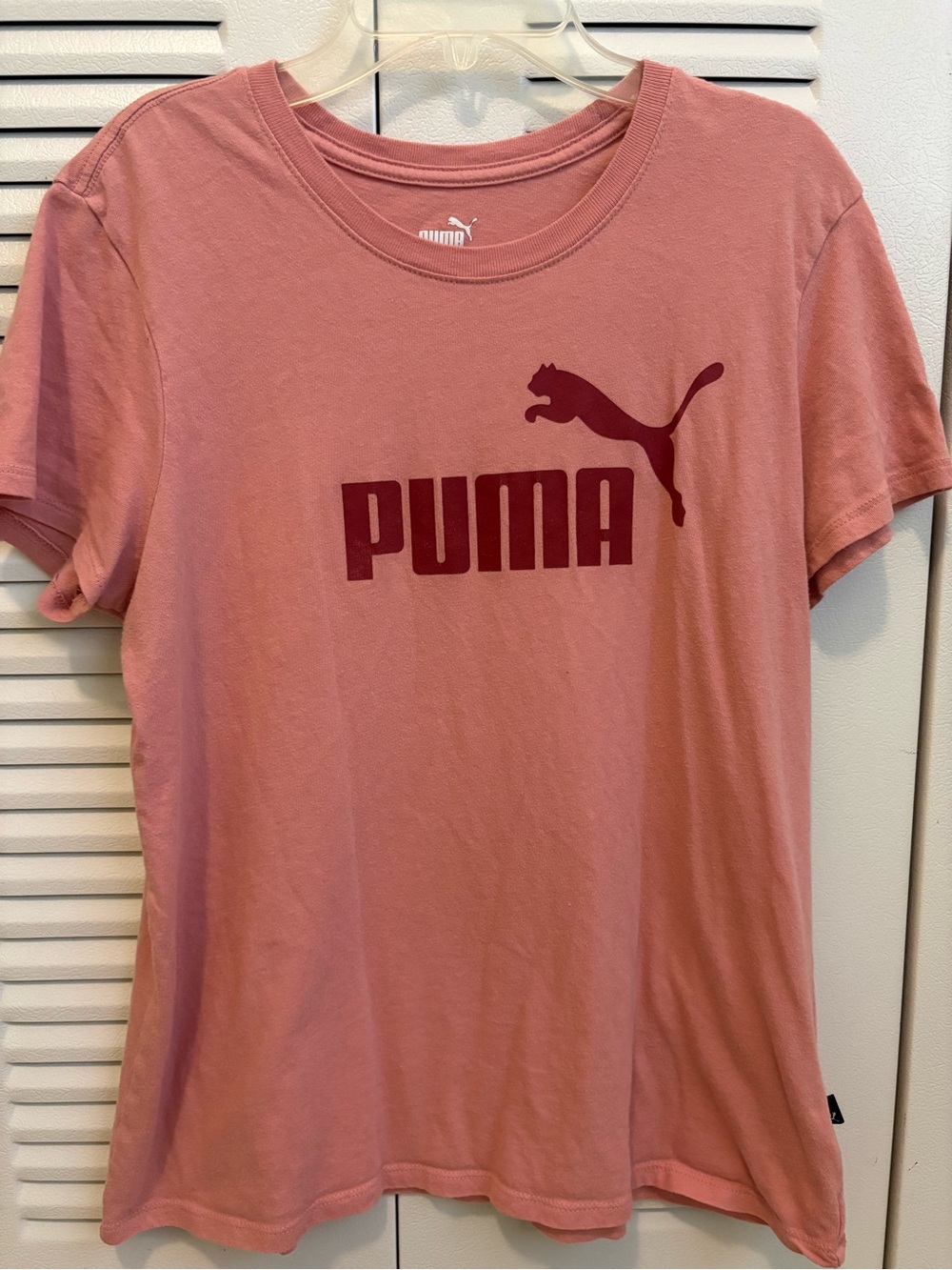 Puma Women's Short Sleeve Logo Tee - Rose Pink with Burgundy Print